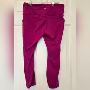 Athleta Ultimate Stash Pocket 7/8 Tight - Size LP